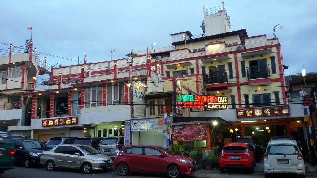 Guest House Salon Fora Gegerkalong Setiabudhi Bandung Esterno foto