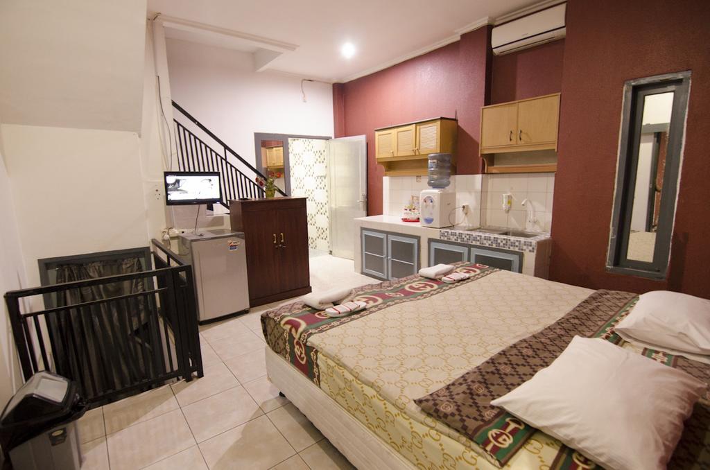 Guest House Salon Fora Gegerkalong Setiabudhi Bandung Esterno foto
