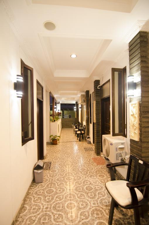 Guest House Salon Fora Gegerkalong Setiabudhi Bandung Esterno foto