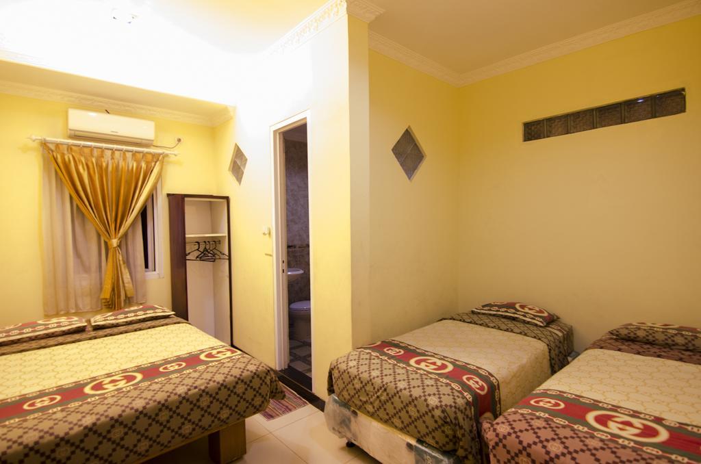 Guest House Salon Fora Gegerkalong Setiabudhi Bandung Esterno foto