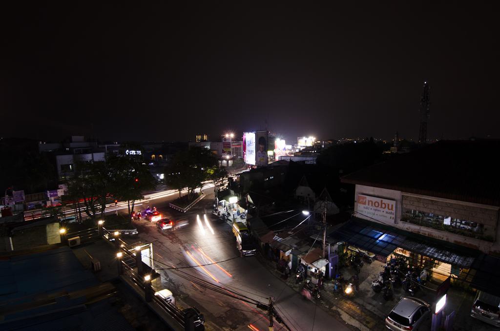 Guest House Salon Fora Gegerkalong Setiabudhi Bandung Esterno foto