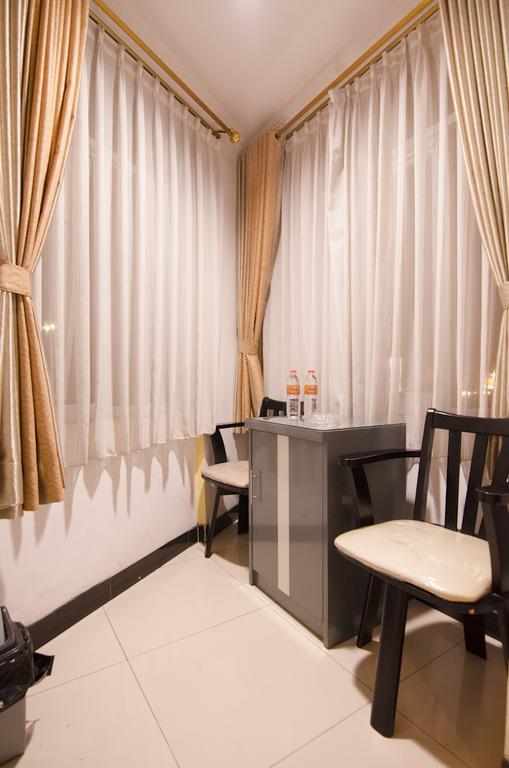 Guest House Salon Fora Gegerkalong Setiabudhi Bandung Esterno foto