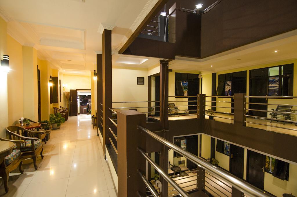 Guest House Salon Fora Gegerkalong Setiabudhi Bandung Esterno foto