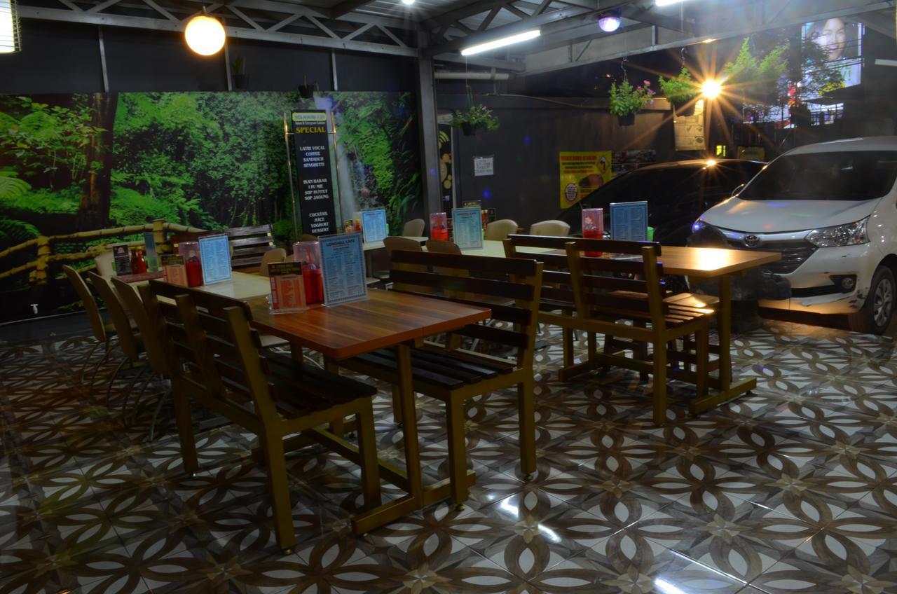 Guest House Salon Fora Gegerkalong Setiabudhi Bandung Esterno foto